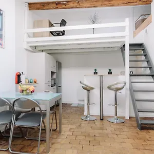  Apartment Bnbgones - Le Saint Vincent- Hypercentre Wifi Netflix